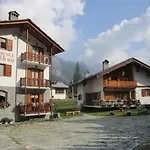 Delapierre 2*