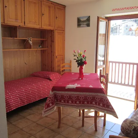 Delapierre Apartmanhotel