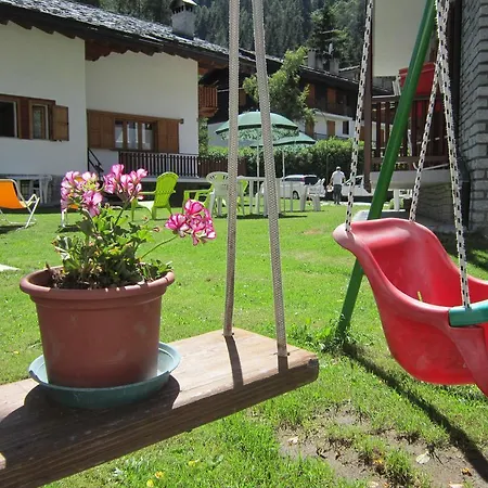Delapierre Aparthotel