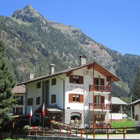 Delapierre Hotel apartamentowy Gressoney-Saint-Jean